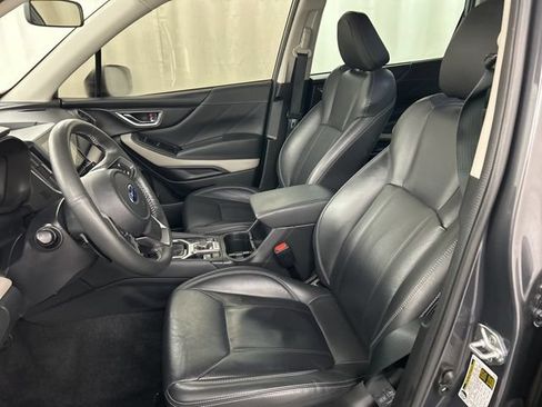 Used 2023 Subaru Forester Limited AWD/4WD image 6