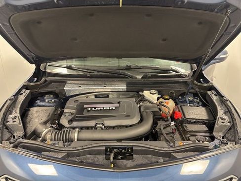 Used 2019 Cadillac XT4 Premium Luxury w/ Enhanced Visibility Package image 11