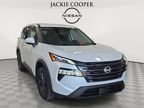 New 2026 Nissan Rogue SV w/ Cold Weather Package image 3