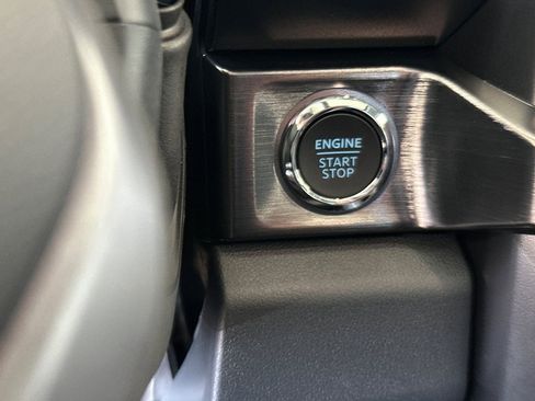 New 2026 Ford F250 Lariat w/ Black Appearance Package image 27