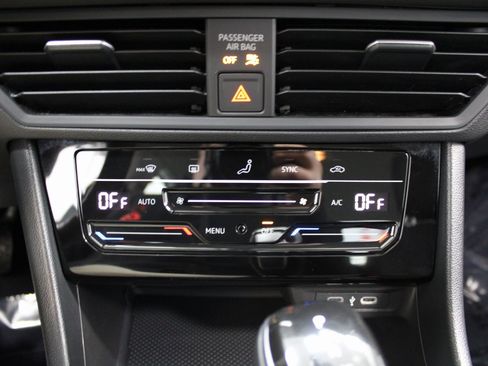 Used 2025 Volkswagen Jetta S image 43