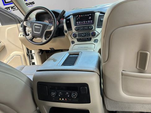 Used 2016 GMC Yukon XL Denali w/ Open Road Package AWD/4WD image 14