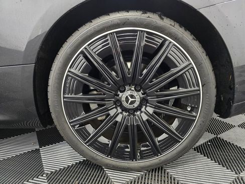Used 2025 Mercedes-Benz CLE 300 4MATIC Coupe image 19