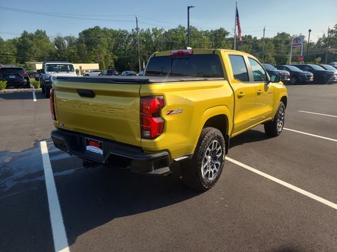 Used 2023 Chevrolet Colorado Z71 w/ Z71 Convenience Package 2 AWD/4WD image 7