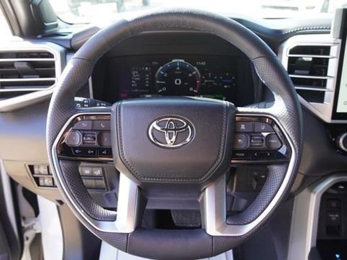 Used 2025 Toyota Tundra Platinum AWD/4WD image 29