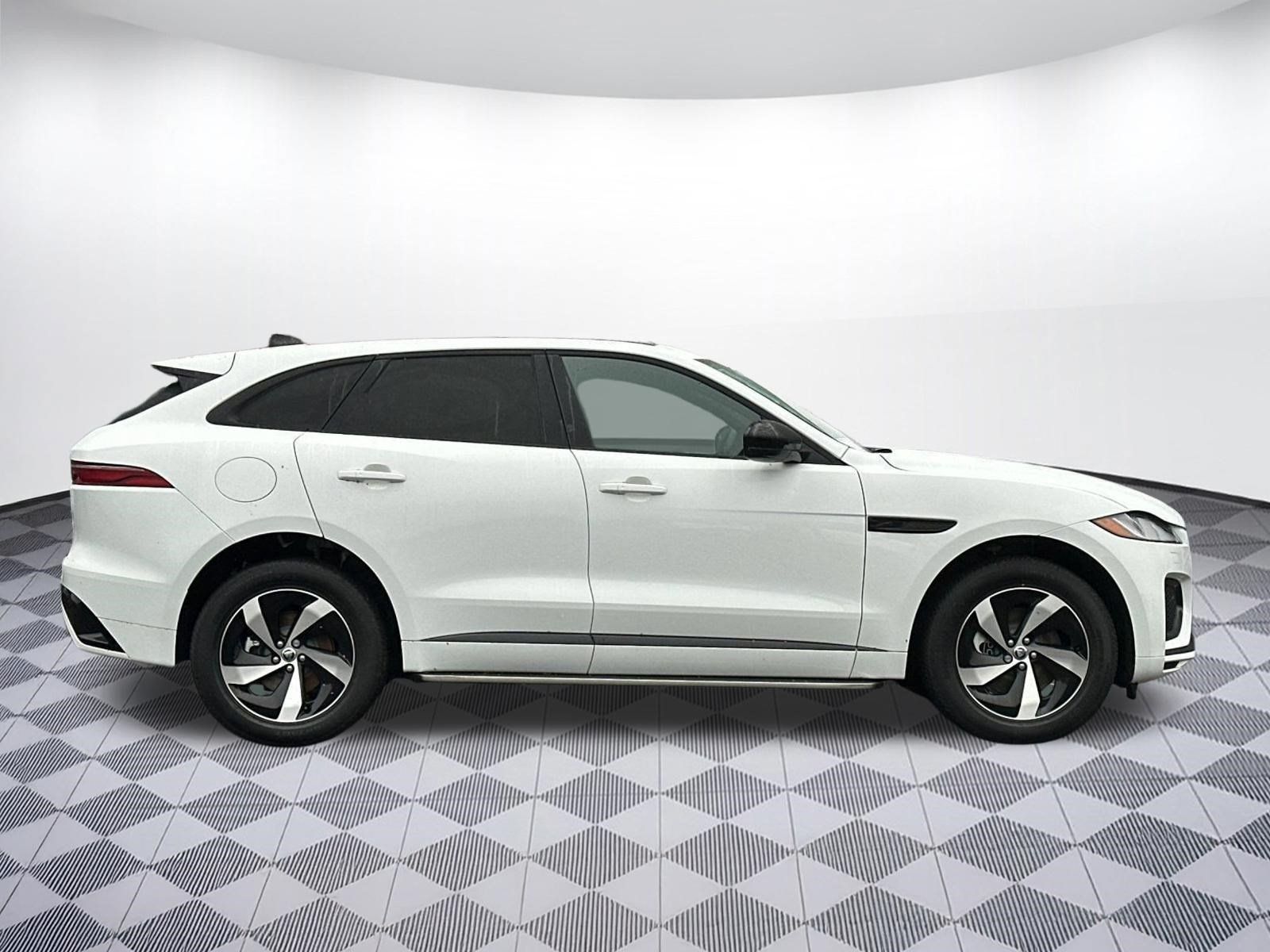 New 2025 Jaguar F-PACE R-Dynamic S AWD/4WD image 7