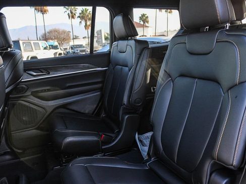 New 2026 Jeep Grand Cherokee L Limited AWD/4WD image 19