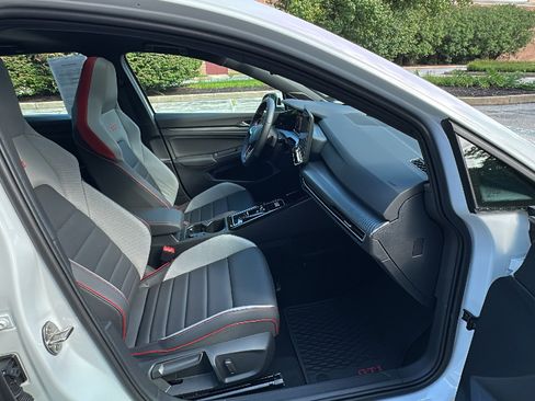 Used 2025 Volkswagen GTI Autobahn FWD image 24