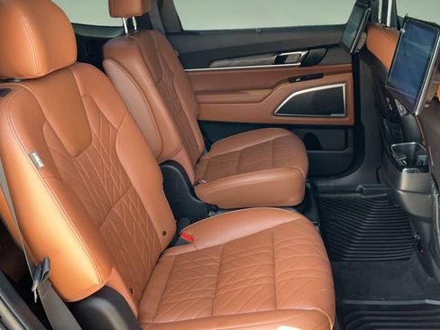 Certified 2025 Kia Telluride SX Prestige X-Line AWD/4WD image 20