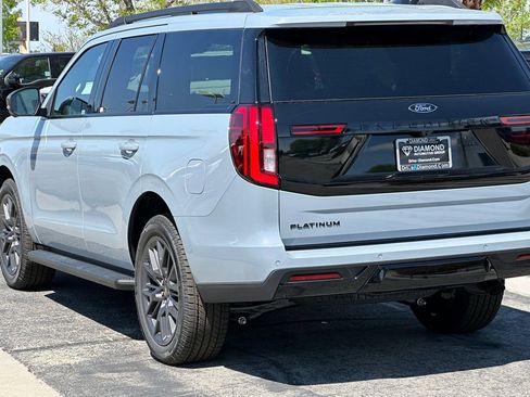 New 2026 Ford Expedition Platinum w/ Stealth Appearance Package AWD/4WD image 5