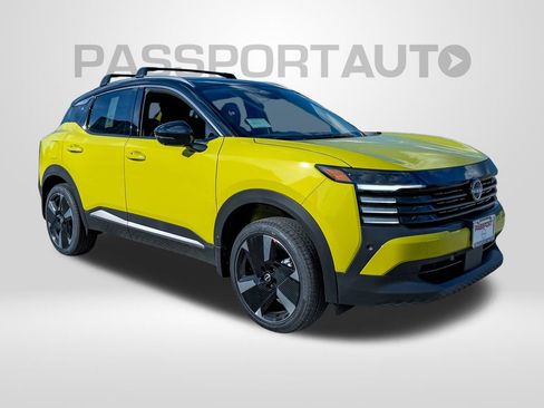 New 2026 Nissan Kicks SR w/ Cold Weather Package image 4