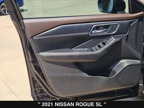 Used 2021 Nissan Rogue SL w/ Premium Package FWD image 14