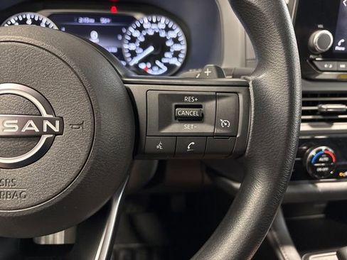 Used 2024 Nissan Pathfinder S AWD/4WD image 25