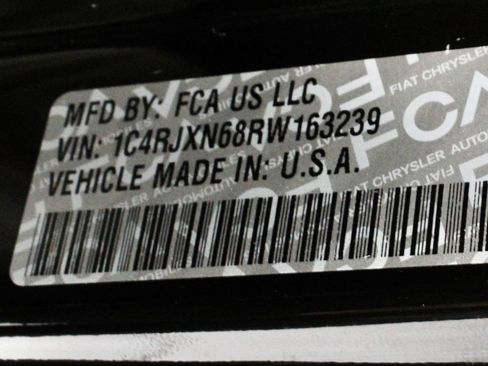 Used 2024 Jeep Wrangler Unlimited AWD/4WD image 28