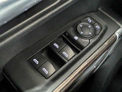 Used 2021 GMC Sierra 1500 Elevation w/ LPO, Elevation Black Package AWD/4WD image 23