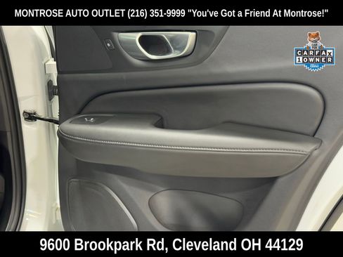 Used 2024 Volvo V60 B5 Cross Country Plus image 44