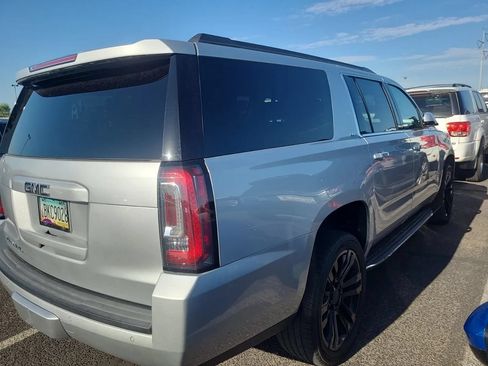 Used 2019 GMC Yukon XL SLT w/ Open Road Package RWD image 4