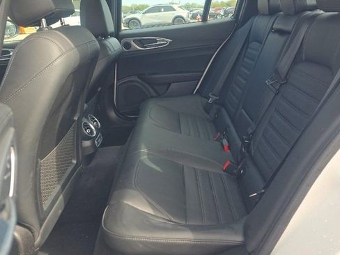 Used 2024 Alfa Romeo Giulia Veloce image 12