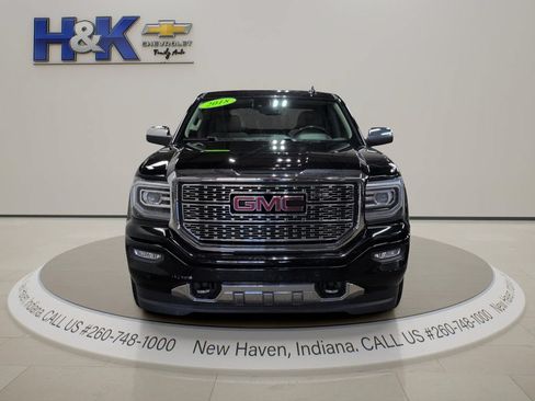 Used 2018 GMC Sierra 1500 Denali w/ Denali Ultimate Package AWD/4WD image 2