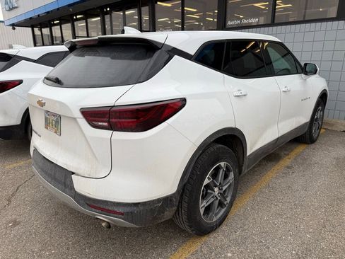 Used 2025 Chevrolet Blazer LT image 2