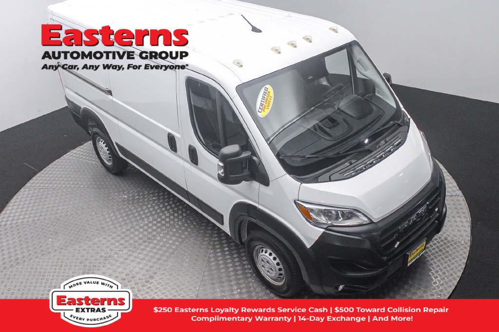 Used 2025 RAM ProMaster 2500 w/ Convenience Group FWD image 4