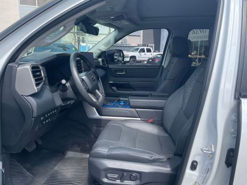 Used 2024 Toyota Tundra Limited image 5