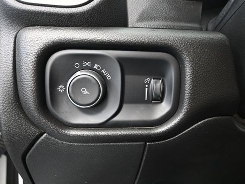 Used 2022 RAM 2500 Tradesman AWD/4WD image 31