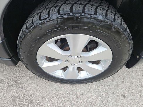 Used 2011 Subaru Outback 3.6R Limited w/ PWR Moonroof Pkg image 39