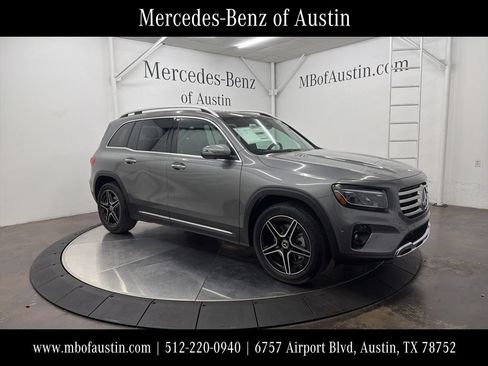 Used 2026 Mercedes-Benz GLB 250 image 1