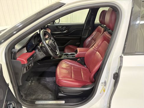 Used 2023 Lincoln Corsair Reserve w/ Equipment Group 201A image 11