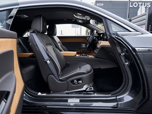 Used 2025 Rolls-Royce Spectre w/ Spectre Launch Package image 24