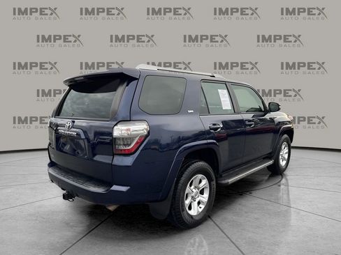 Used 2016 Toyota 4Runner SR5 Premium image 5