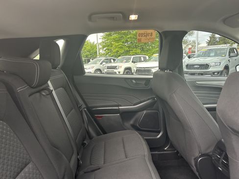Used 2023 Ford Escape Active AWD/4WD image 11