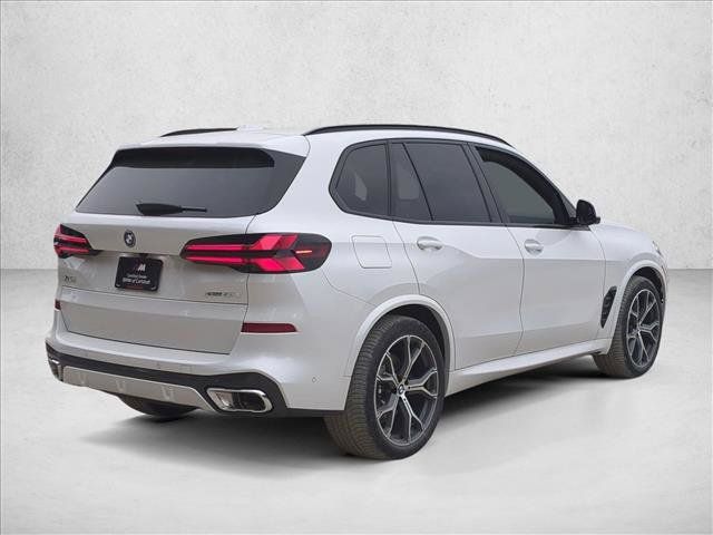Used 2026 BMW X5 xDrive50e w/ M Sport Package AWD/4WD image 5