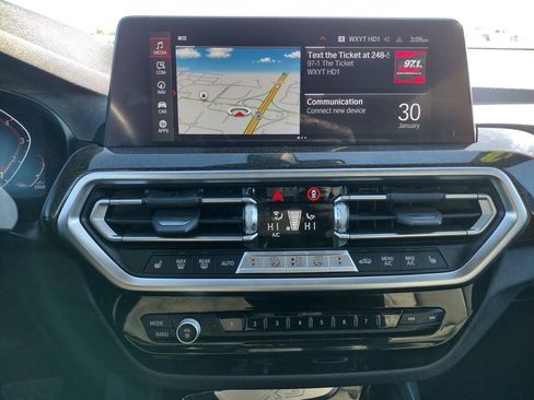 Used 2022 BMW X3 xDrive30i image 3