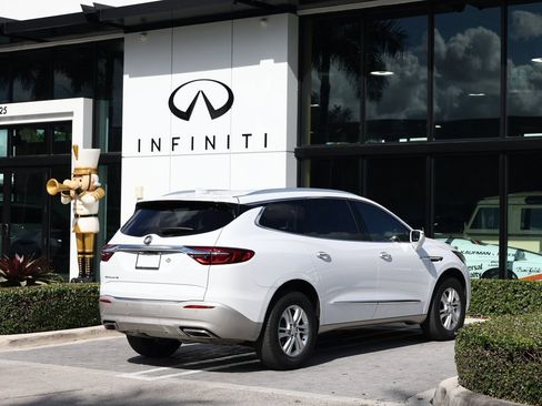 Used 2020 Buick Enclave Preferred image 4