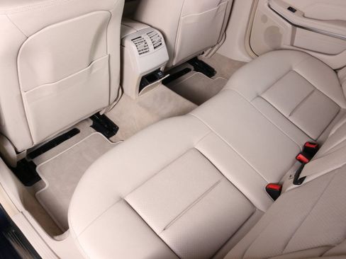 Used 2016 Mercedes-Benz E 350 Sedan image 52
