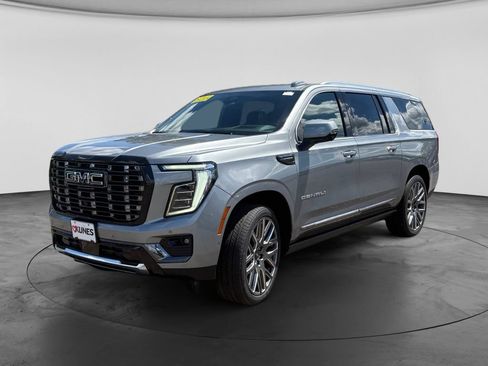 New 2026 GMC Yukon XL Denali Ultimate w/ LPO, Floor Liner Package AWD/4WD image 3