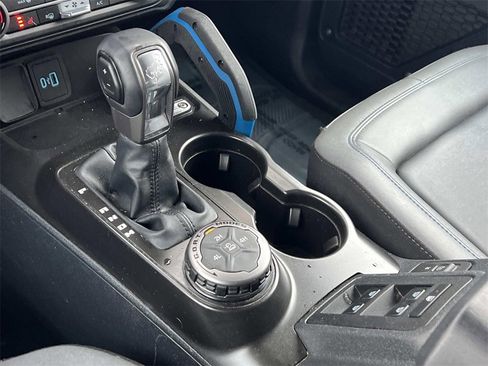 Used 2023 Ford Bronco Black Diamond image 19