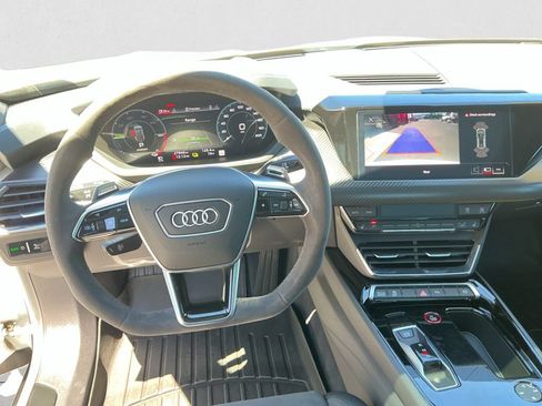 Used 2022 Audi e-tron GT Premium Plus AWD/4WD image 12