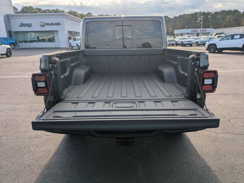 New 2026 Jeep Gladiator Rubicon image 27