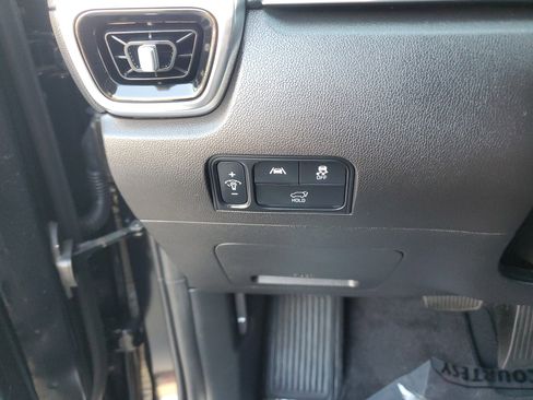 Used 2023 Kia Sorento SX image 30