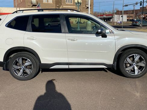 Used 2020 Subaru Forester Touring image 4