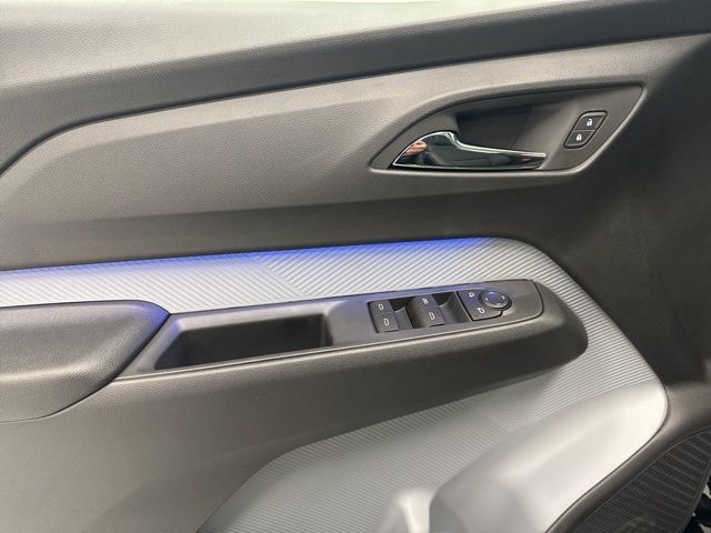 New 2027 Chevrolet Bolt RS w/ Technology Package FWD image 9