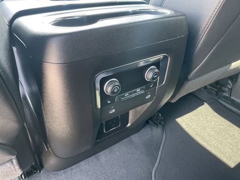 Used 2024 Chevrolet Suburban Premier AWD/4WD image 9