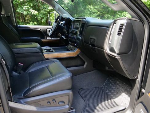 Used 2019 Chevrolet Silverado 3500 LTZ w/ Duramax Plus Package AWD/4WD image 40