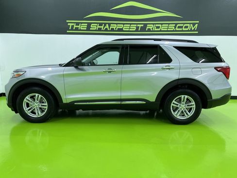 Used 2020 Ford Explorer XLT AWD/4WD image 6