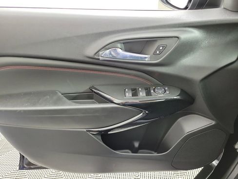 New 2026 Chevrolet Trax RS w/ Sunroof Package FWD image 27