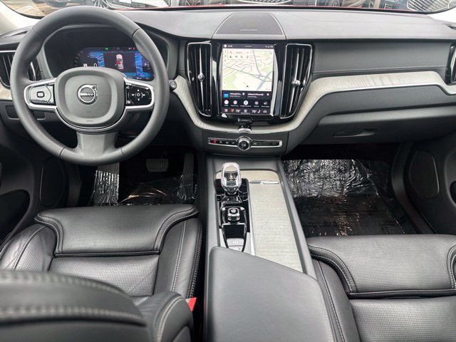 Certified 2025 Volvo XC60 B5 Ultra AWD/4WD image 15