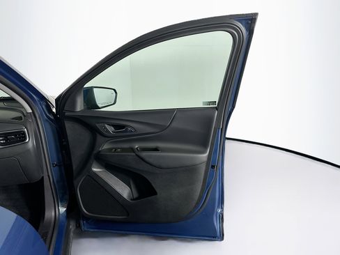 Used 2024 Chevrolet Equinox LT image 33